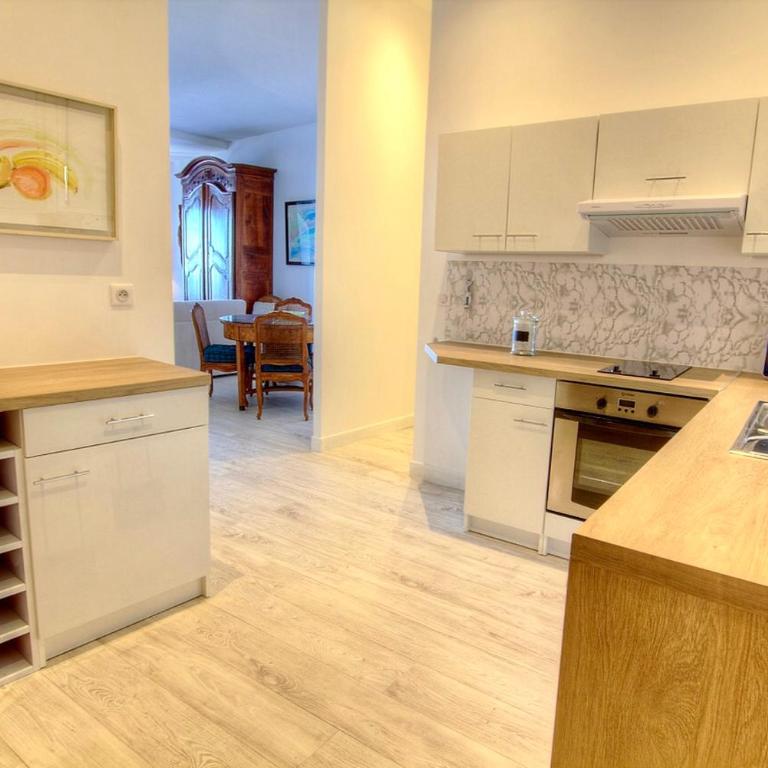 Les Remparts Antibes Location - Appartement - Vue sur Mer - 7