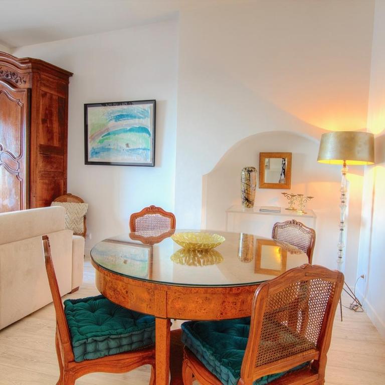 Les Remparts Antibes Location - Appartement - Vue sur Mer - 10