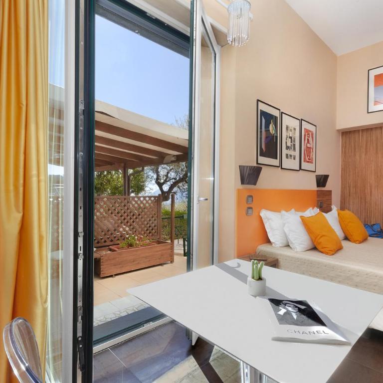 AMORE RENTALS - Villa Elia - Villa with Private Pool - 77