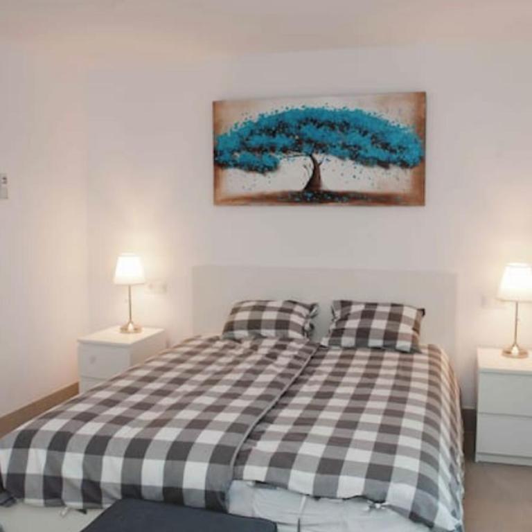 Luxury villa with heated pool for 12 to 14 people - Villa - 5