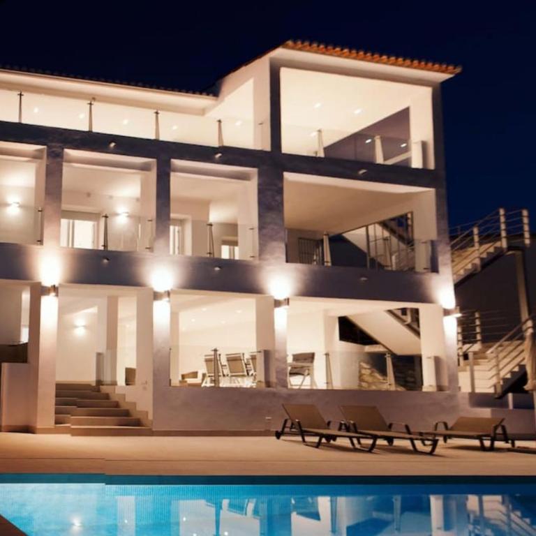 Luxury villa with heated pool for 12 to 14 people - Villa - 6