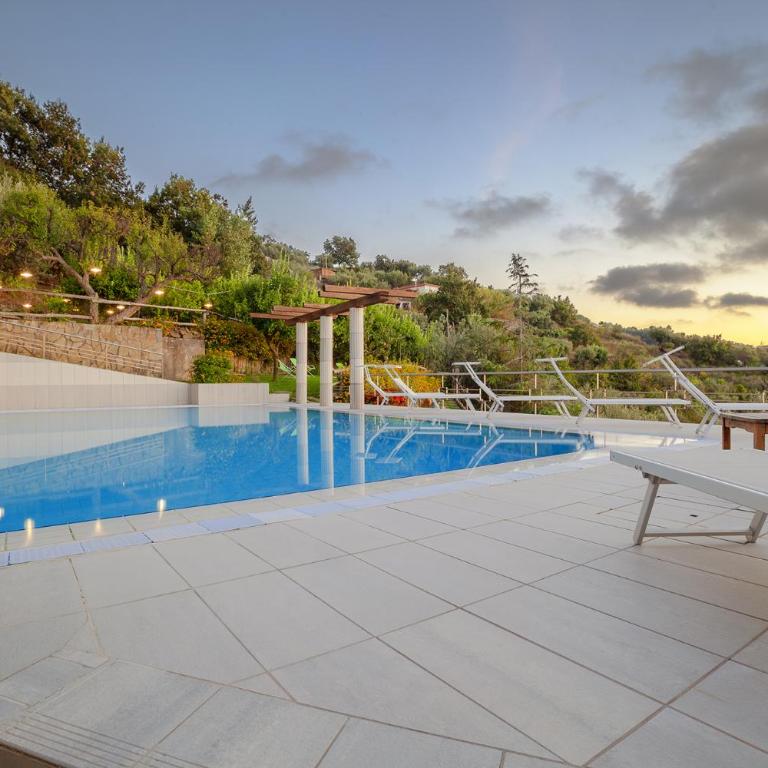 AMORE RENTALS - Villa Elia - Villa with Private Pool - 11