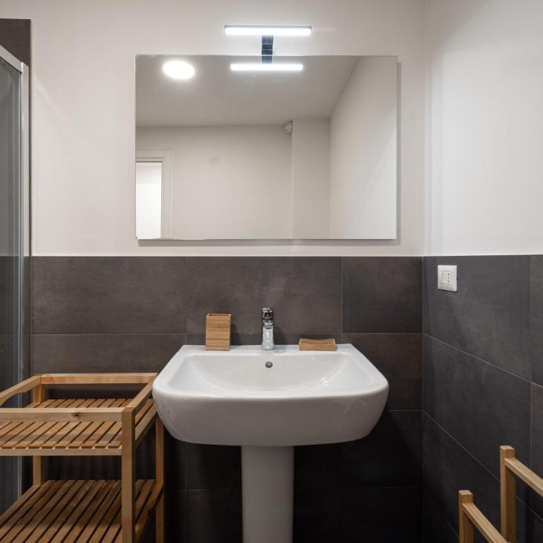 GuestHost - Carducci Studios - Studio Apartment - 15