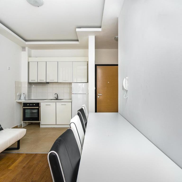 Apartment with bedroom Becici White - One-Bedroom Apartment - 16