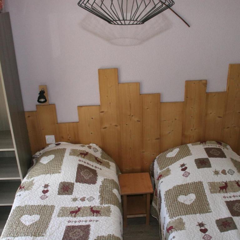 Village Vacances Le Gîte Châtel - Chambre Double - Vue sur Montagne - 2