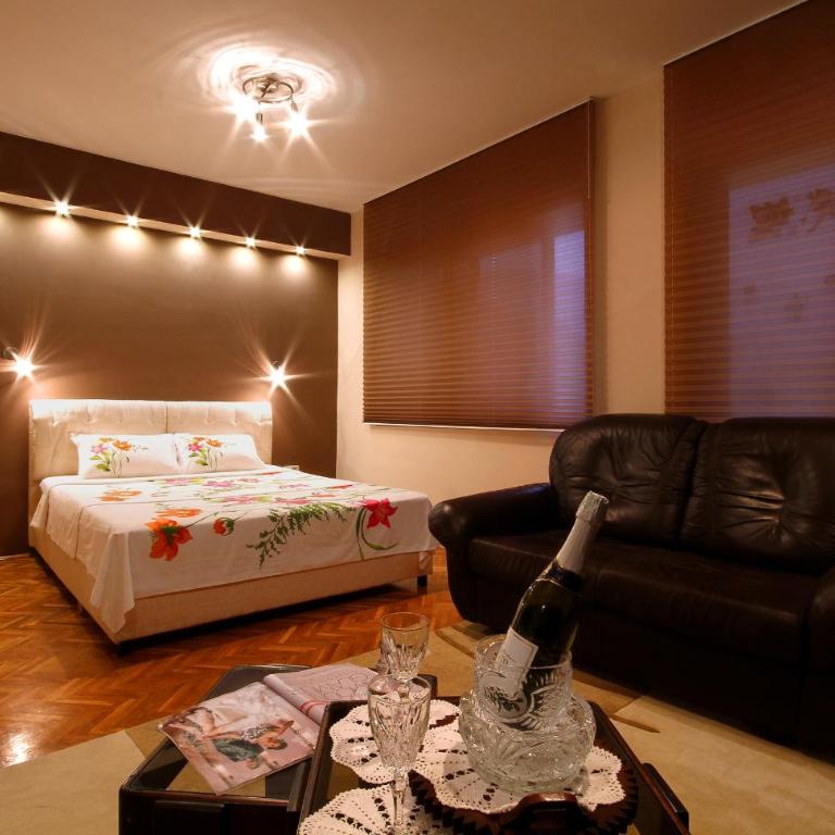 Apartments Vila Galileo - Deluks Dvokrevetna Soba sa Bračnim Krevetom - 10