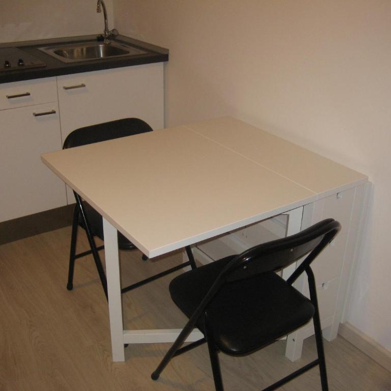 Marbel Apartments - One-Bedroom Apartment - 4