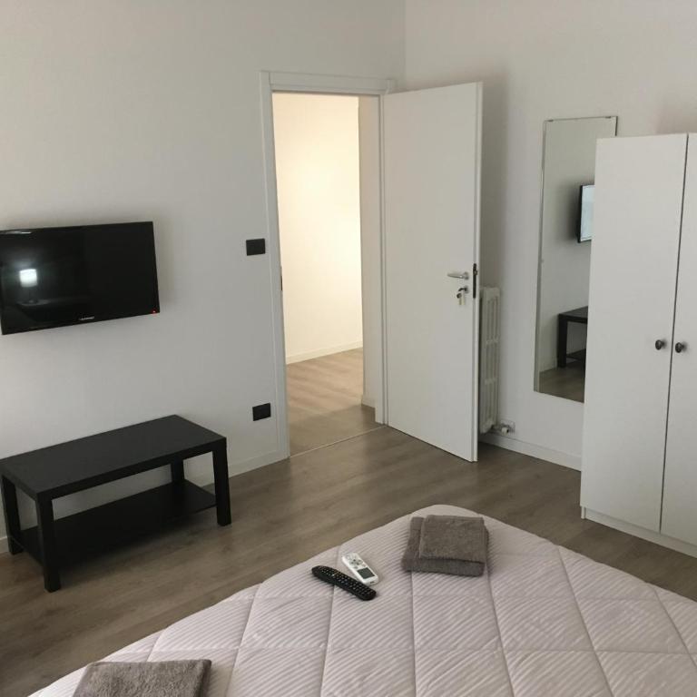 Fiore di Loto - Camera Matrimoniale con Bagno in Comune - 11