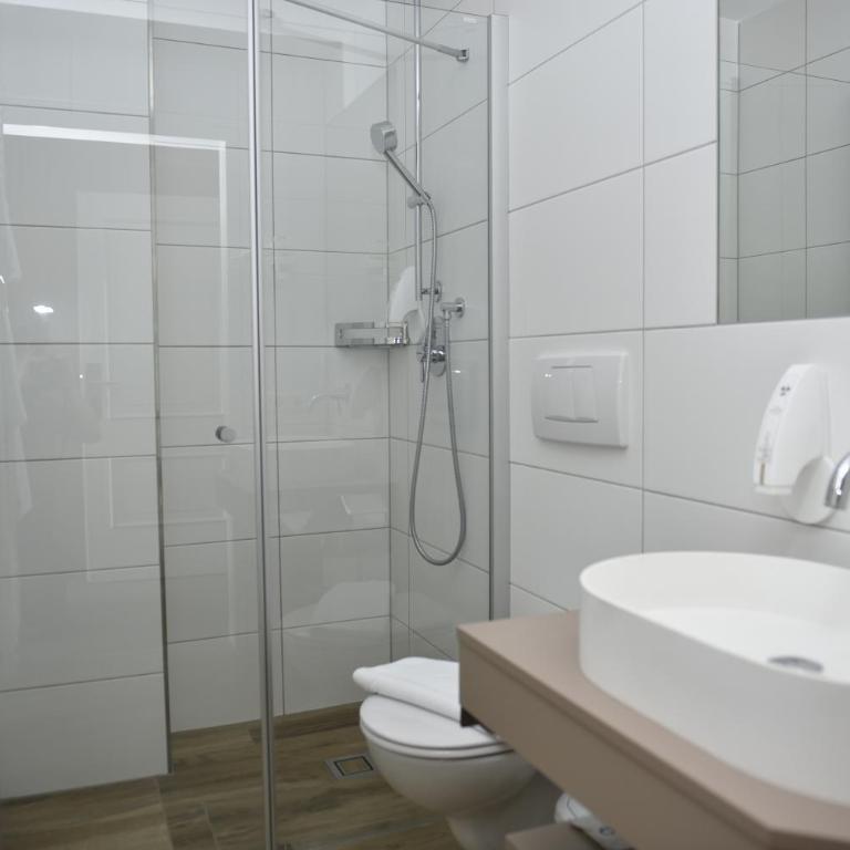 Hotel-Skischule Krallinger - Deluxe Doppelzimmer mit Balkon - 3