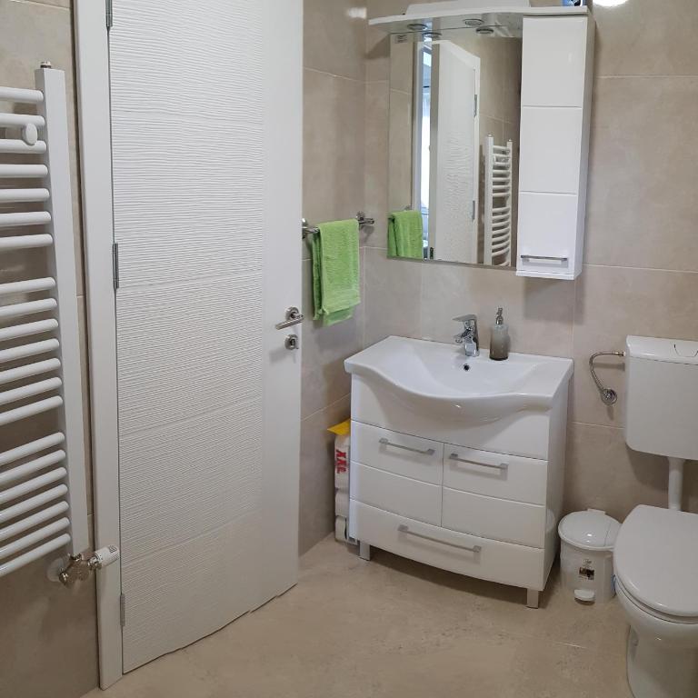 Apartman KIWI in a quite central area - One-Bedroom Apartment - 23