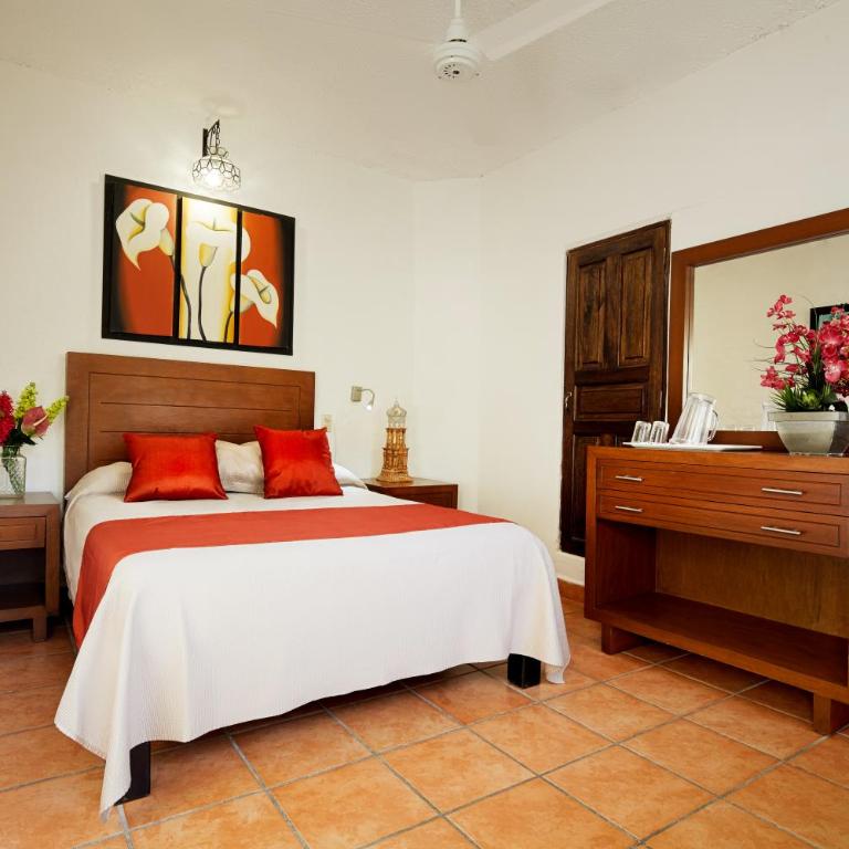 Hotel Posada De Roger - Near Los Muertos Beach - Habitación Doble - 15