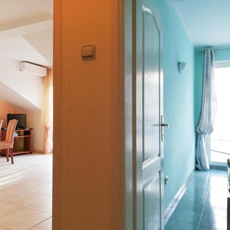 Apartment Azalea of Budva - Apartman sa 1 Spavaćom Sobom - 10