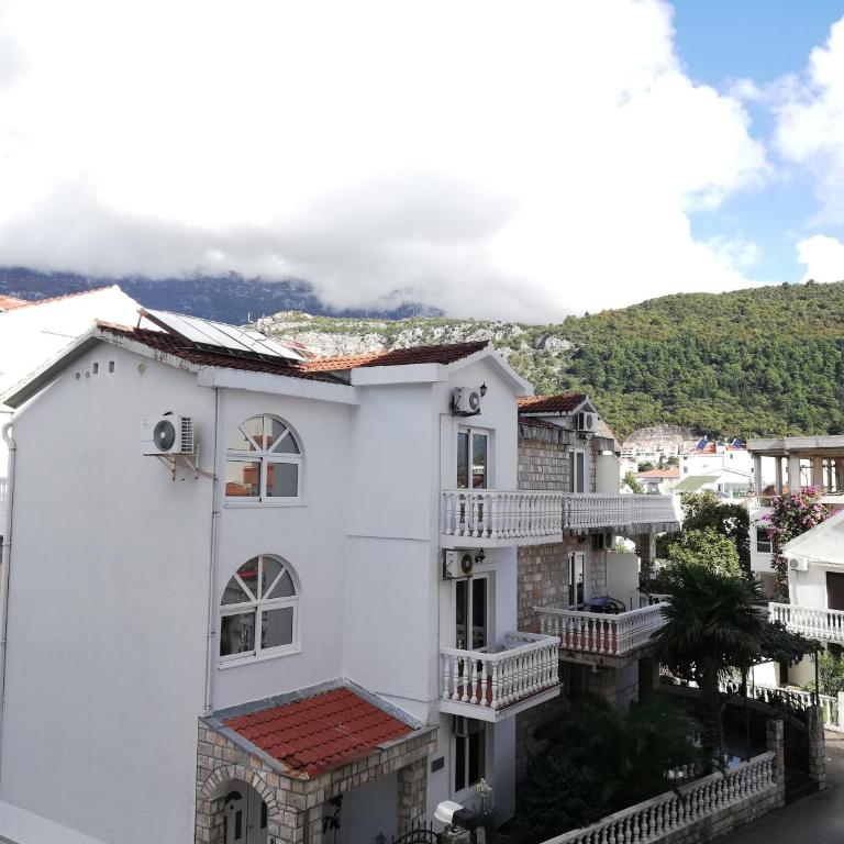 Apartment Azalea of Budva - Apartman sa 1 Spavaćom Sobom - 13