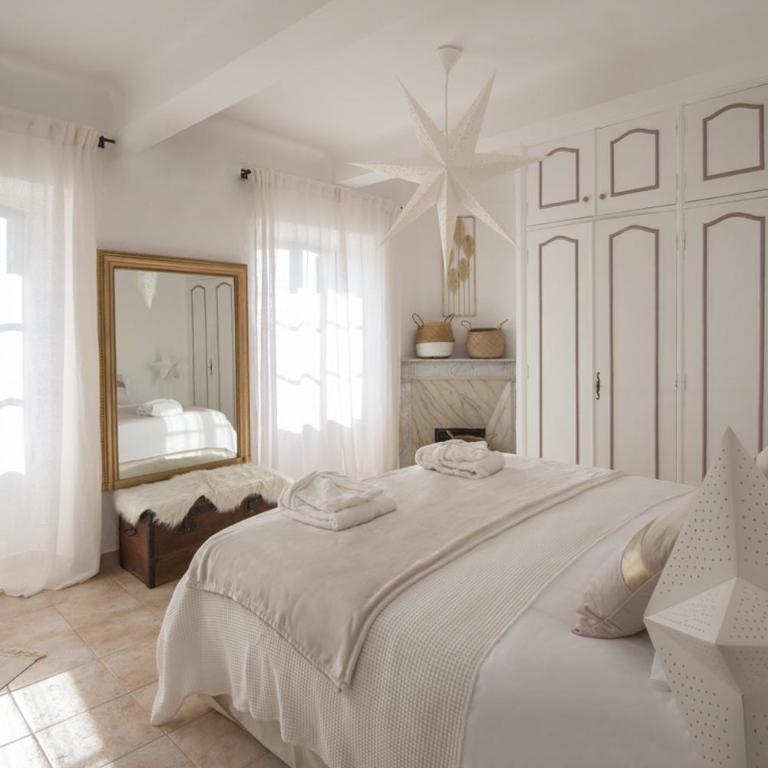Mas Roseland - Two-Bedroom Apartment - 4