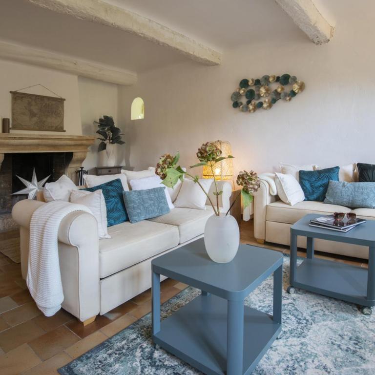 Mas Roseland - Two-Bedroom Apartment - 7