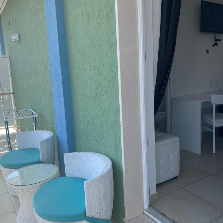 Palazzo Greco B&B - Quadruple Room with Balcony - 9