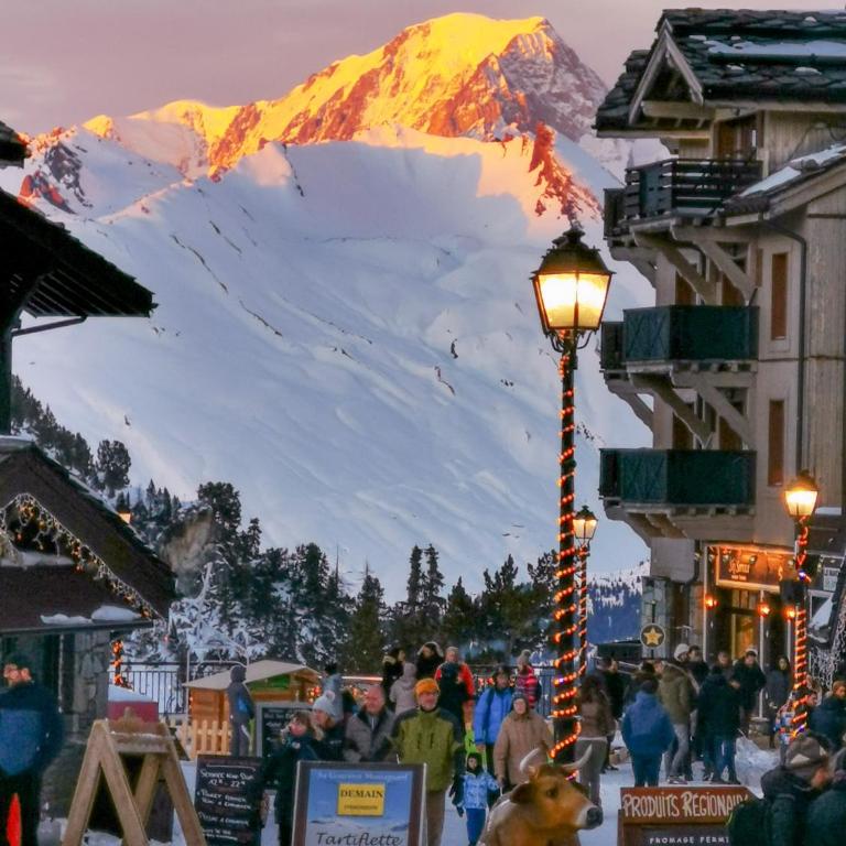 Huge Superior 4 Bedroom Apartment, Arc 1950, Les Arc, Spaciously Sleeps 8 to 10 over two floors, Ski In Ski Out - Apartment - 40