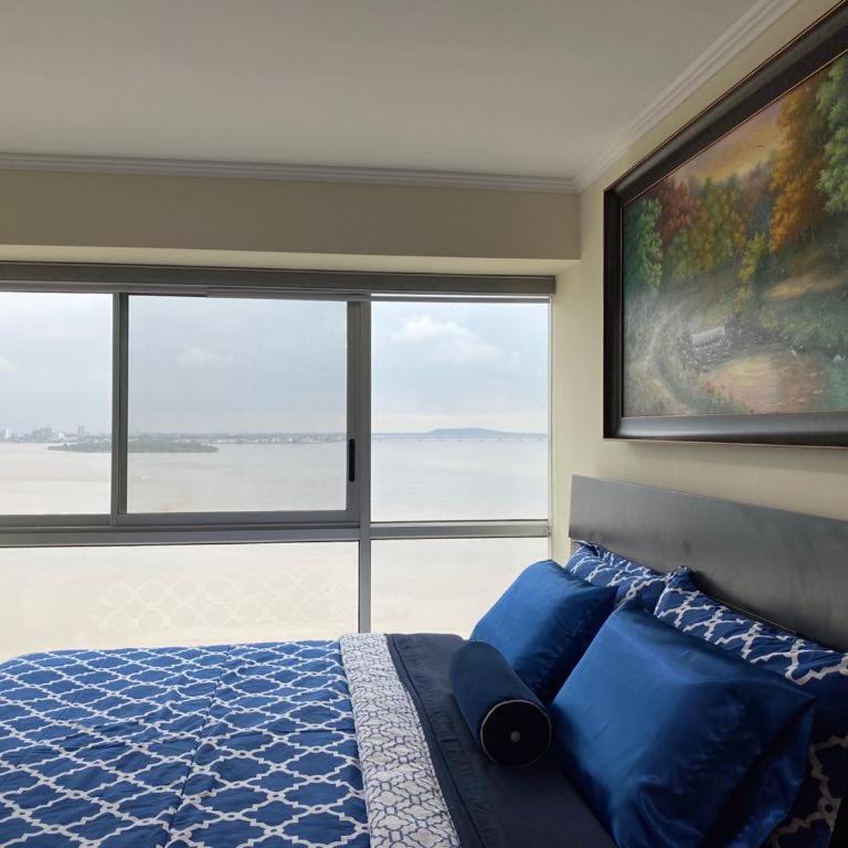 Puerto Santa Ana, Suite con vista al Rio - One-Bedroom Apartment - 1