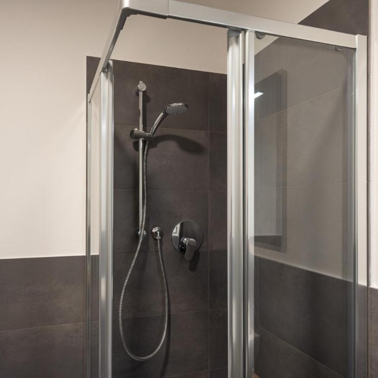 GuestHost - Carducci Studios - Studio Apartment - 17