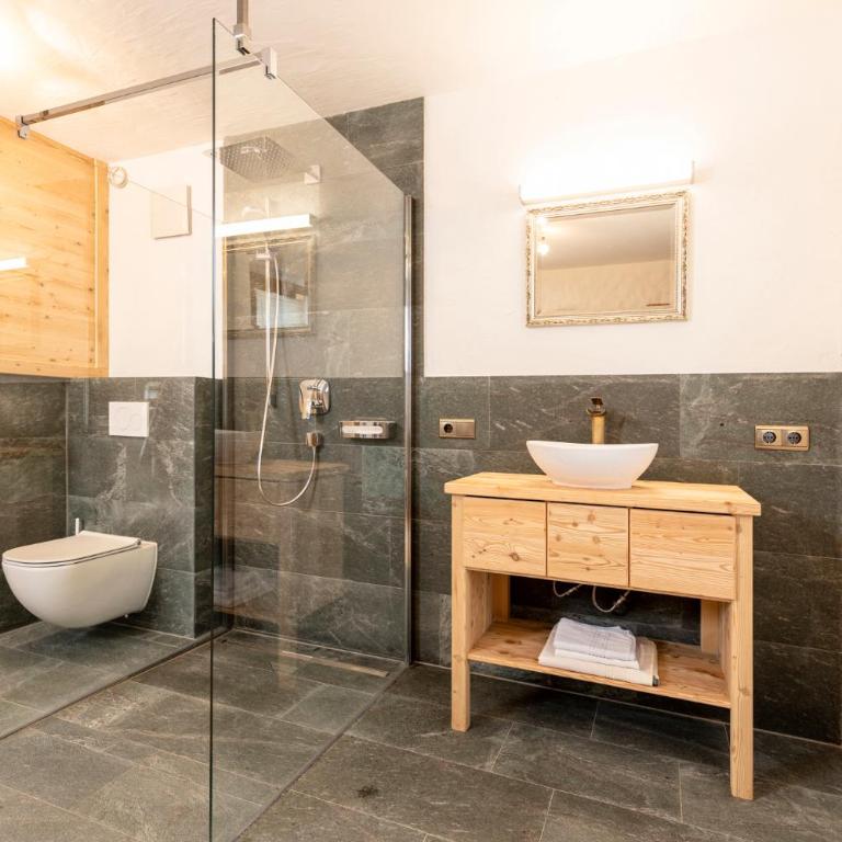 Ferienchalet Katharina - Four-Bedroom Apartment - 7