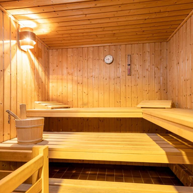 Ferienchalet Katharina - Four-Bedroom Apartment - 15