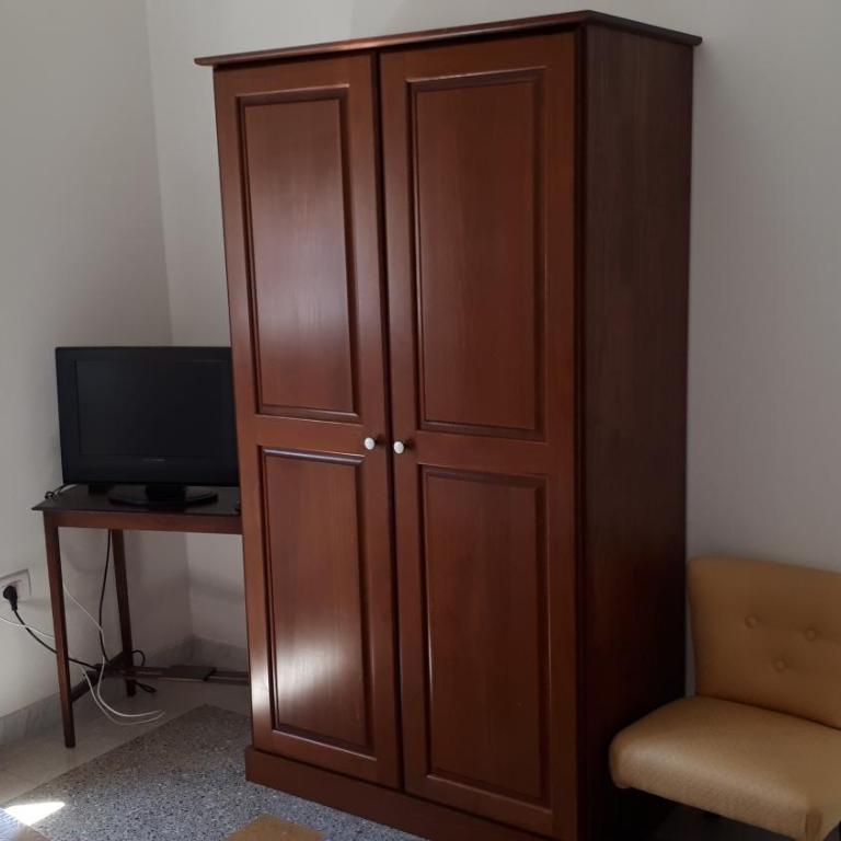 Dante Alighieri Guest House - Double or Twin Room with City View - 10