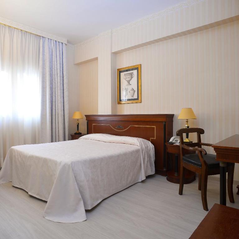 Zanhotel Europa - Camera Matrimoniale/Doppia con Letti Singoli - 1
