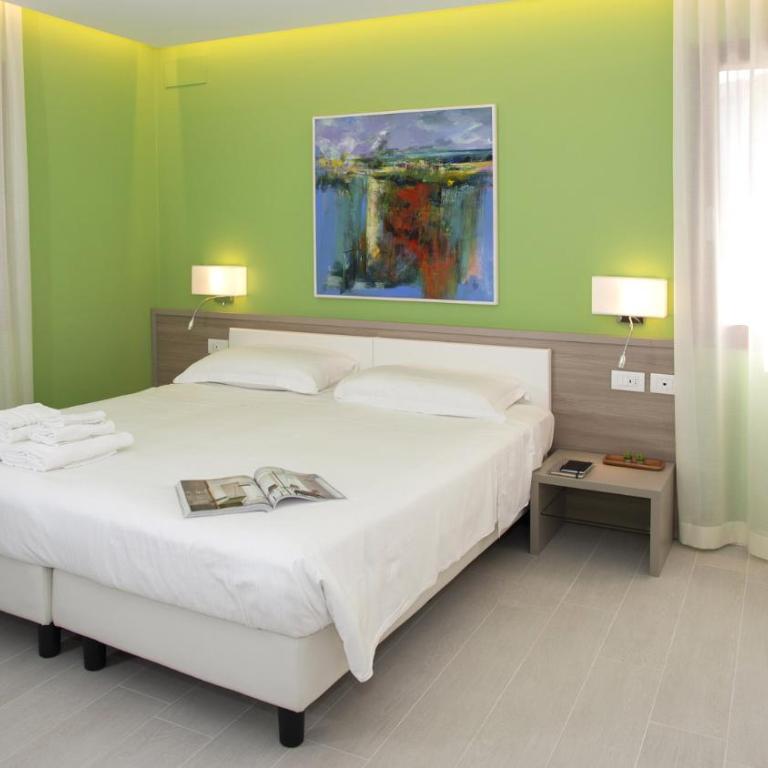 Hotel President - Villa Deluxe - 22