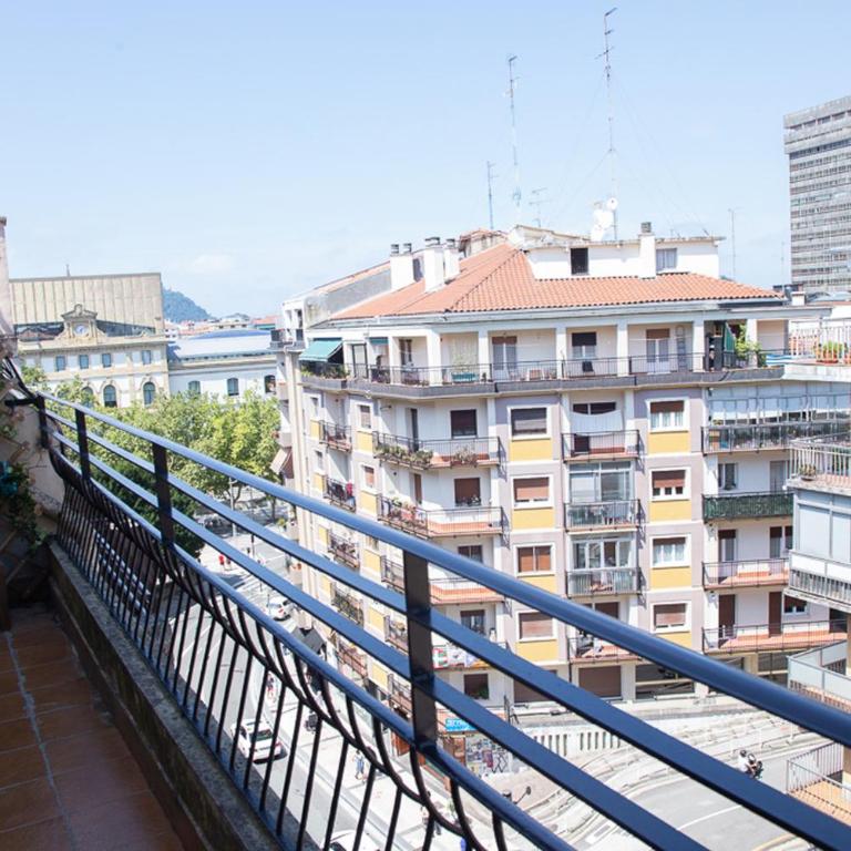 Next city center San Sebastian Bus & Train Station Free wifi - Apartamento con terraza - 15