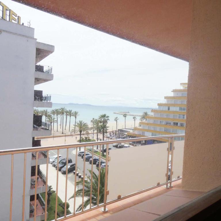 Apartamento con vista mar Rosas 5-8 - Apartamento con vistas al mar - 2