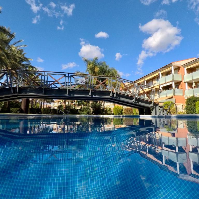 Apartamento con piscina, terraza y parking gratis "Ideal familias" Cambrils - Apartment with Garden View - 13