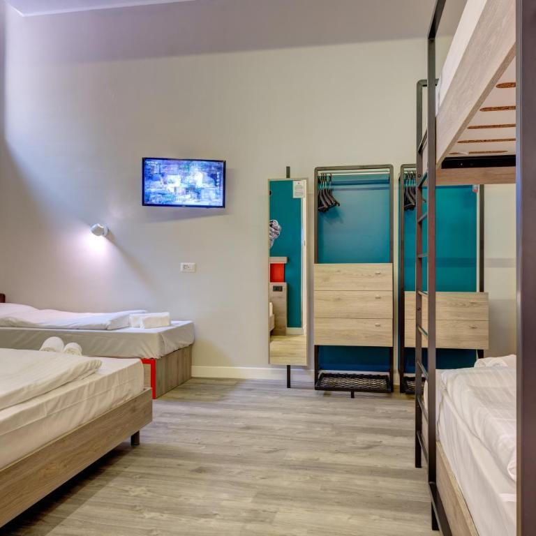 MEININGER Roma Termini - Posto Letto in Dormitorio Femminile con 5 Letti - 2