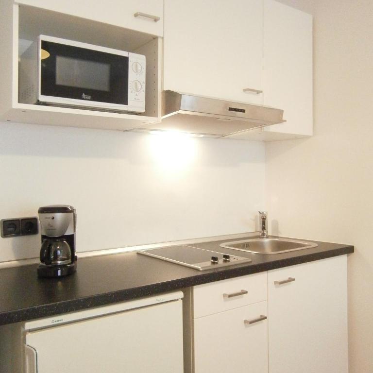 Marbel Apartments - One-Bedroom Apartment - 8