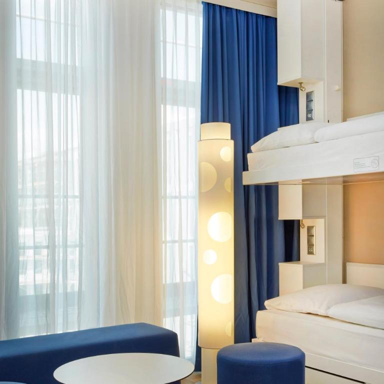 H2 Hotel München Messe - Comfort Vierbettzimmer - 7