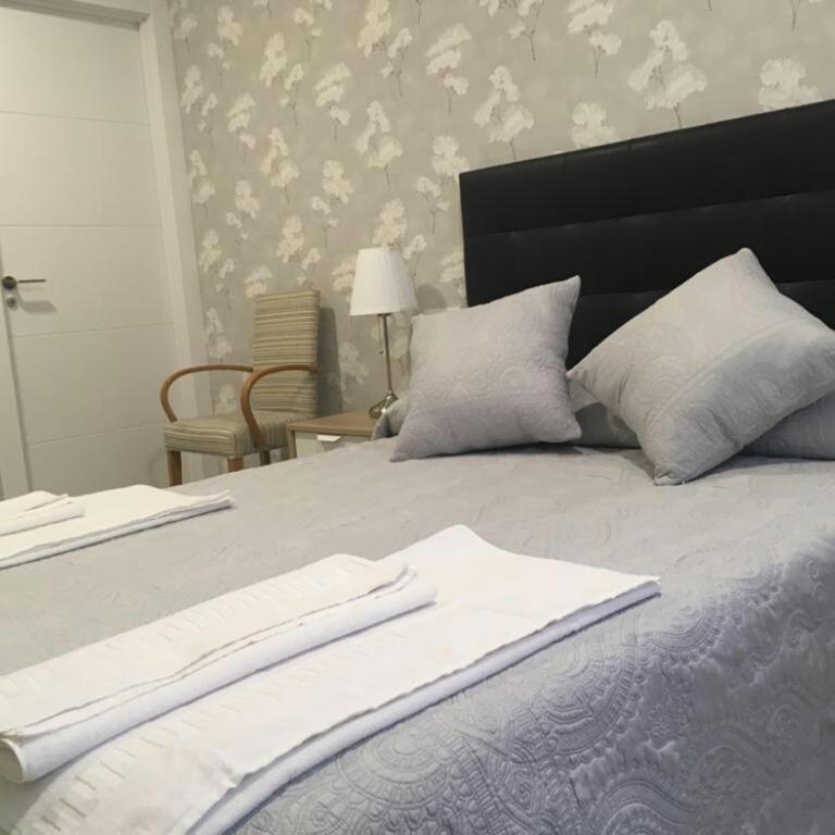 Apartamento Expectacular,céntrico,nuevo 5 min a pie de la Laurel Vivienda de uso Turistico - Apartamento de 3 dormitorios - 11