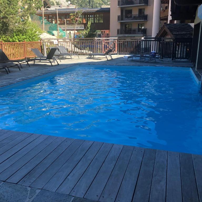 ARC 1950 - APPT 2 CHAMBRES/ 1 COIN NUIT LUXUEUX- SKI AUX PIEDS - Apartment mit Terrasse - 36