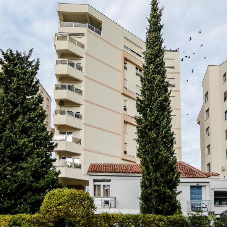 City Montesun apartments - One-Bedroom Apartment - 1
