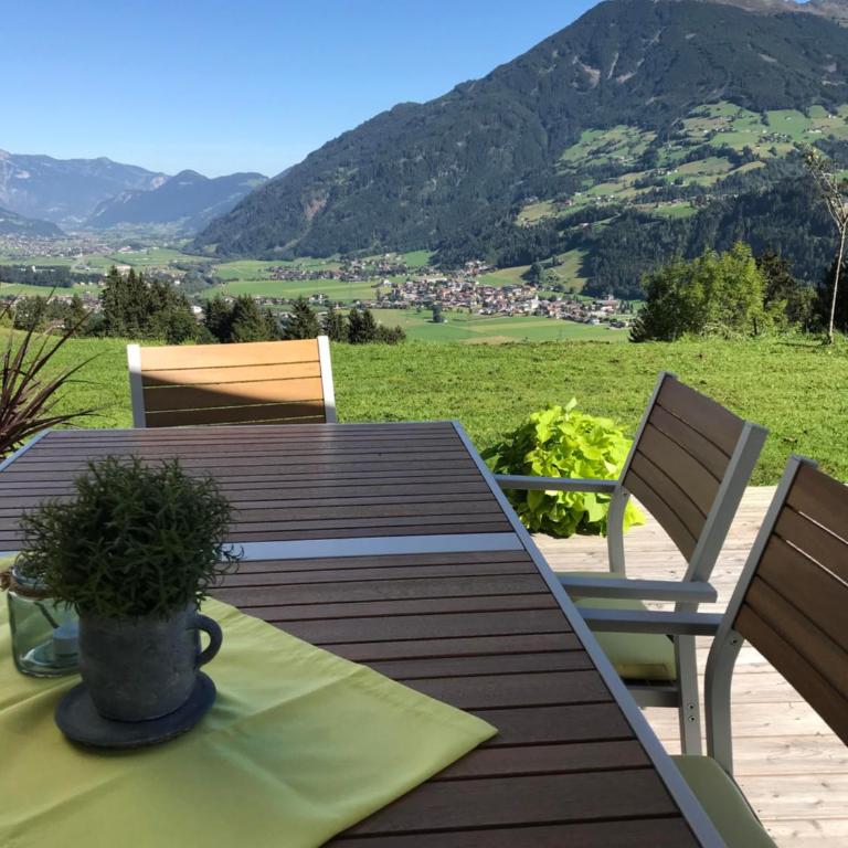Ferienwohnung Christian - Apartment mit 3 Schlafzimmern und Dusche - 24