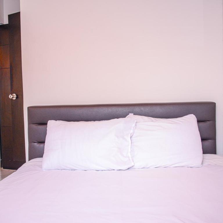 Manilla House - Three-Bedroom Apartment - 16