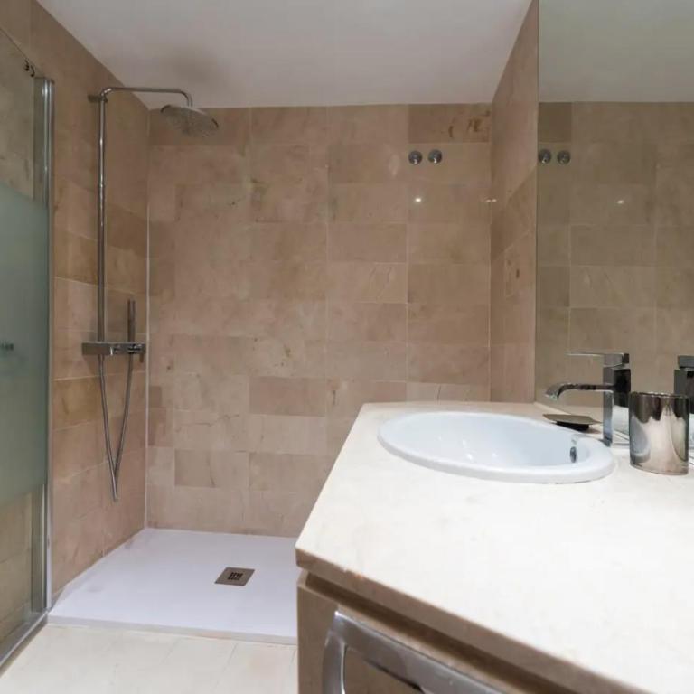 Charming 2 Bedroom Trocadero Arena area - Apartamento de 2 dormitorios - 19