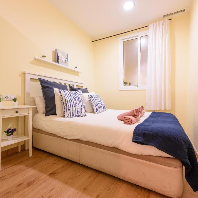 RamblasRentals Chic & Spacious Flat Pool Table 15M Ramblas - Parking - Wifi - Deluxe Apartment - 6