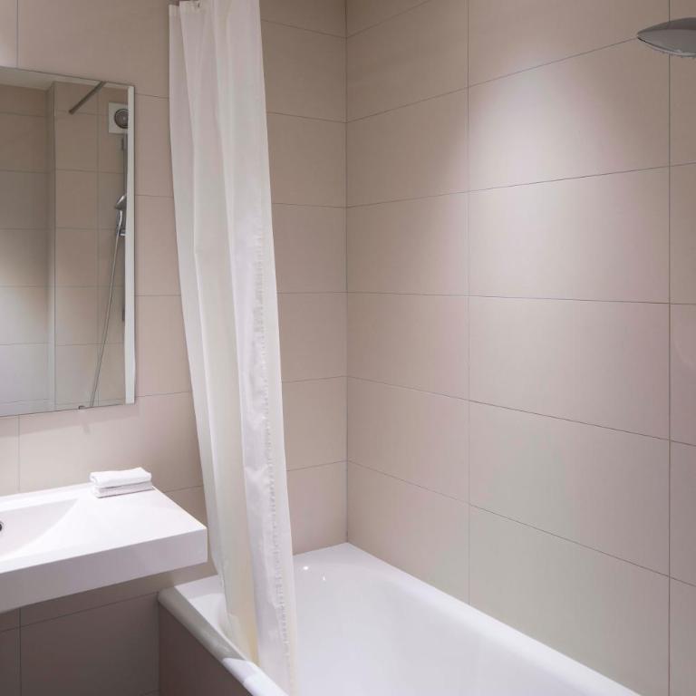 Grand Hotel des Balcons - Chambre Triple - 3