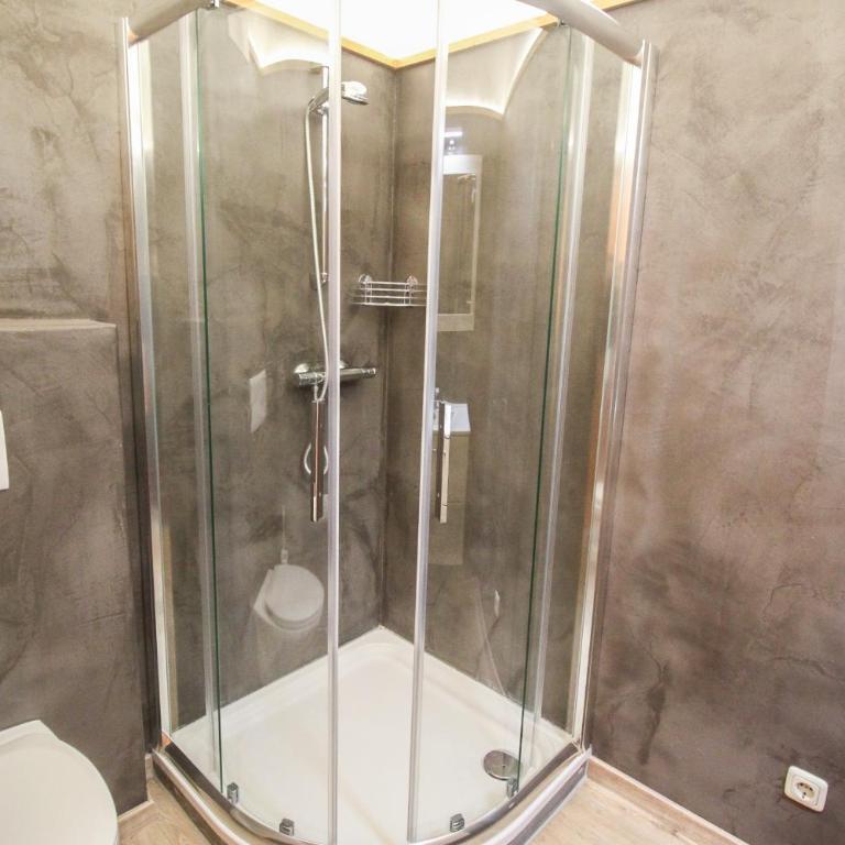 Landhaus Lodges Kaprun by we rent - Apartment mit Balkon - 3