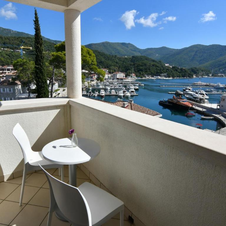Boutique Hotel Kredo - Superior Suite with Sea View - 8