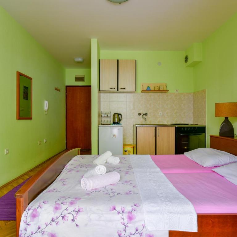 Rooms and Apartments Oregon - King Studio - 4