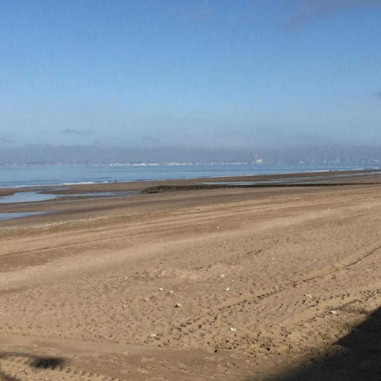 A pied, 300m de la plage et 500m du village - Maison 2 Chambres - 9