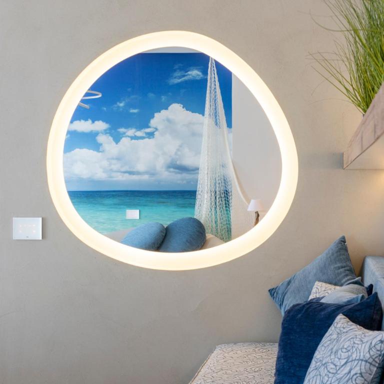 Hotel Liberty Beach - Parking & Beach - Suite Deluxe con Balcone, Vista Mare e Accesso Spiaggia - 1