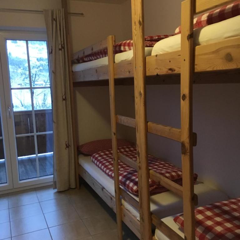 Fanky Guided Sport & Outdoor Experience - Hostel & Appartementhaus - Rafting&Canyoning - Vierbettzimmer mit Gemeinschaftsbad - 16