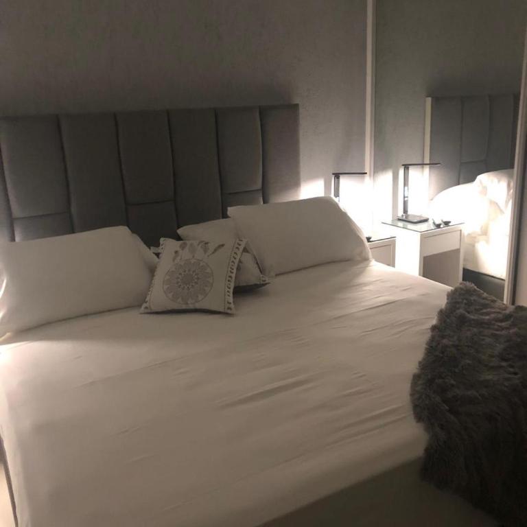 Asuncion Gracia Suites Mondrian - One-Bedroom Apartment - 2