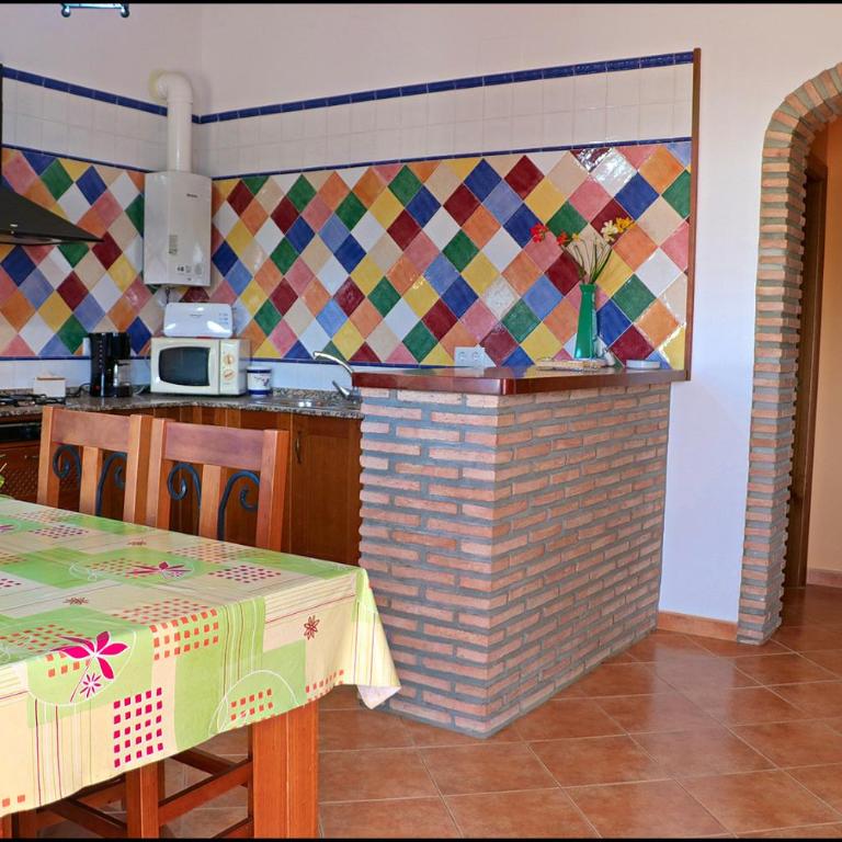 Chalet con piscina privada - Casa - 8